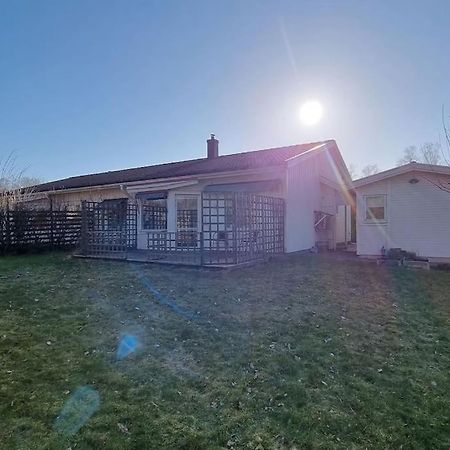 Trivsamt Parhus I Lugnt Omrade Inne I Tranas! Exterior photo