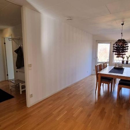Trivsamt Parhus I Lugnt Omrade Inne I Tranas! Exterior photo