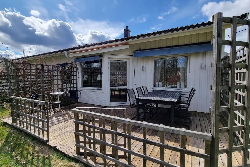 Trivsamt Parhus I Lugnt Omrade Inne I Tranas! Exterior photo